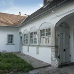Plitzner Belvarosi Apartmanhaz Eger