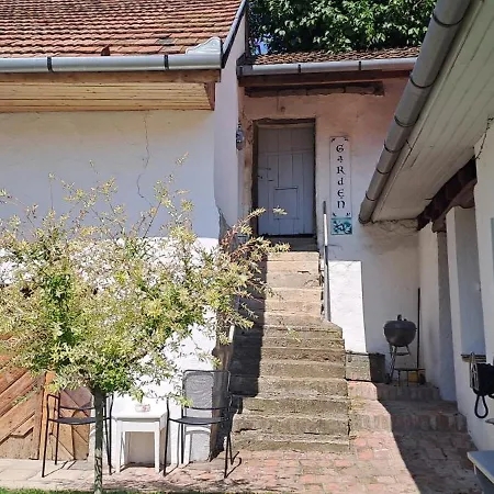 Plitzner Belvarosi Apartmanhaz *