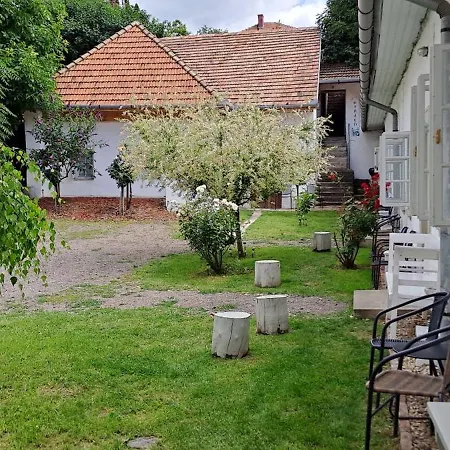 Appartement Plitzner Belvarosi Apartmanhaz *