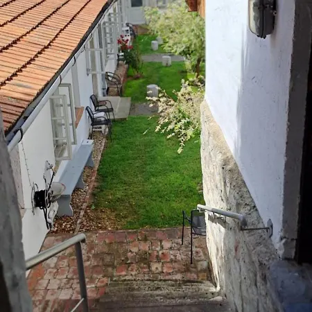 Plitzner Belvarosi Apartmanhaz Apartment Erlau