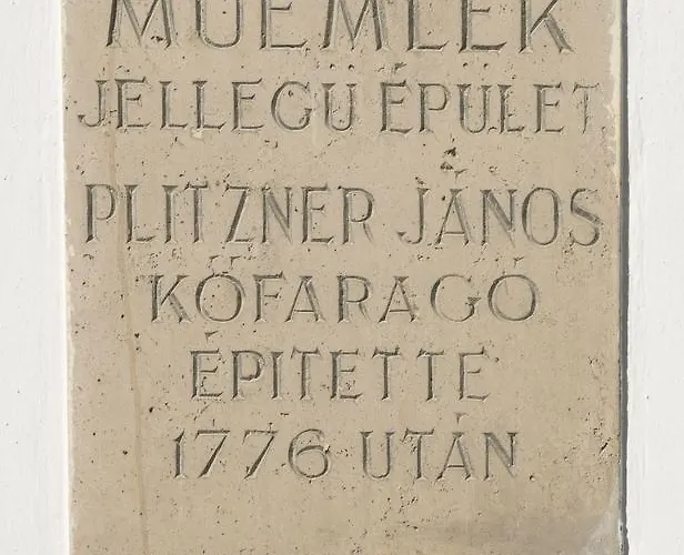 Appartement Plitzner Belvarosi Apartmanhaz Eger